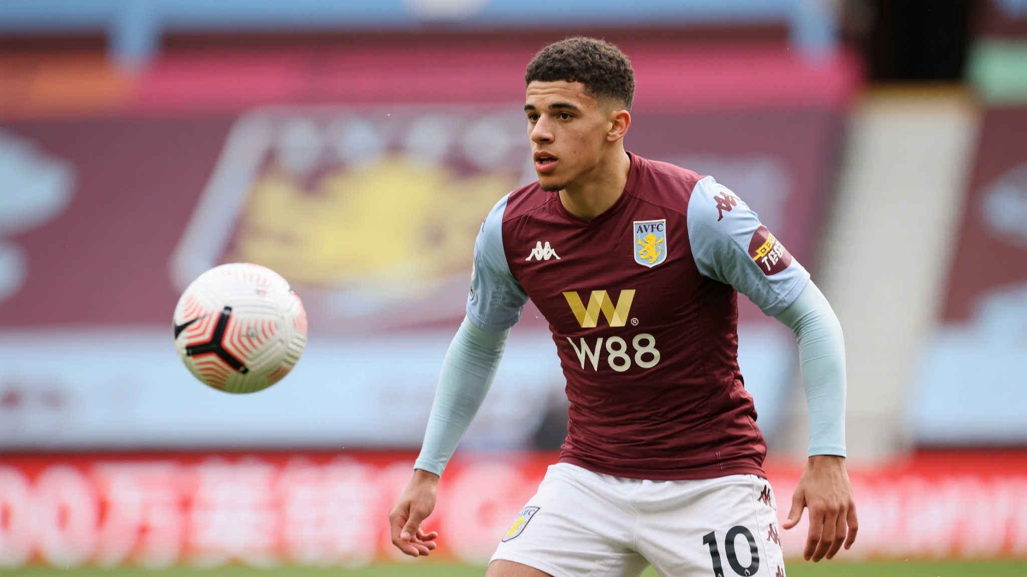 对于很多并未深度了解他的球迷来说，一个重要疑问是：